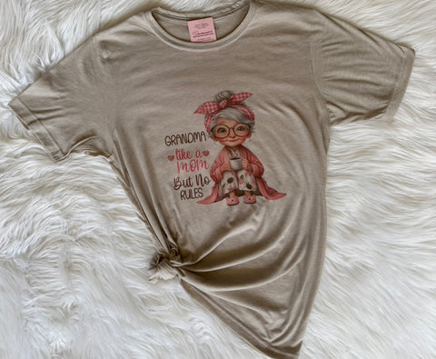 Grandma Like a Mom Graphic T-Shirt