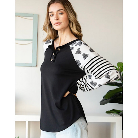 Black Heart Print Raglan Sleeve Plus Size Top